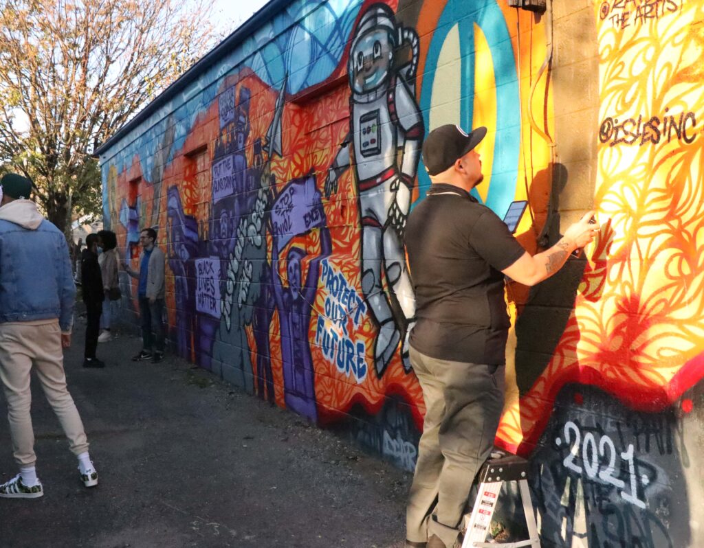 Local Artists Team-up to Create Breathtaking Mural